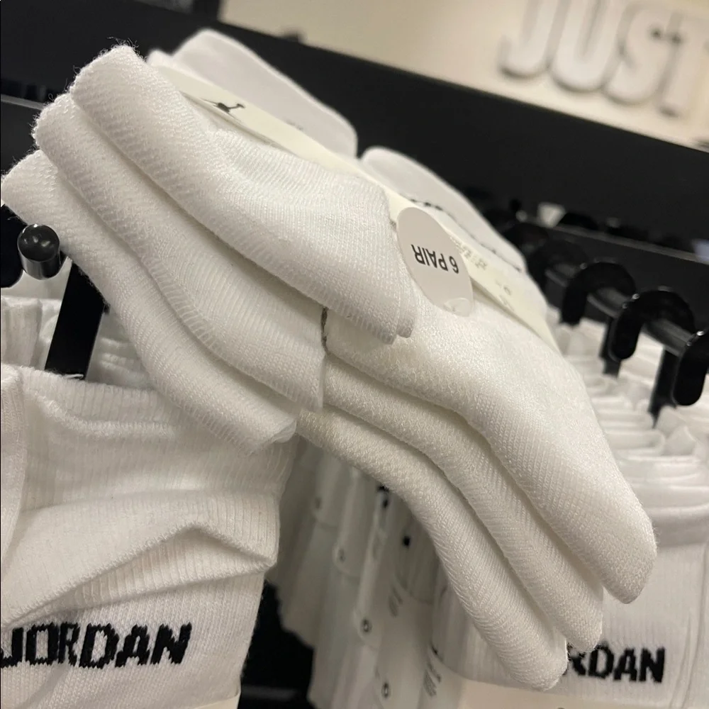 Jordan White Crew Socks 6-Pack JORDAN JUMPMAN CREW Socks  6PK